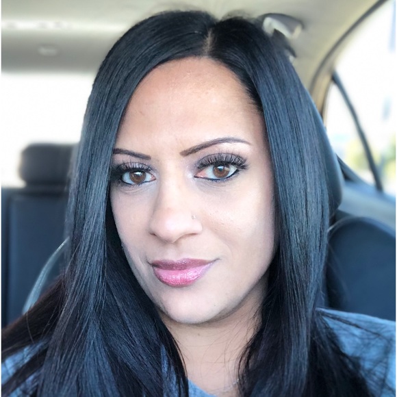 Meet your Posher, V - Picture 1 of 1